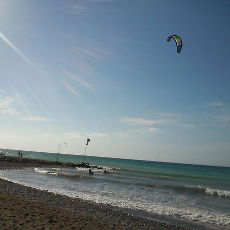 Kitesurf Paradise Studios Теологос Экстерьер фото